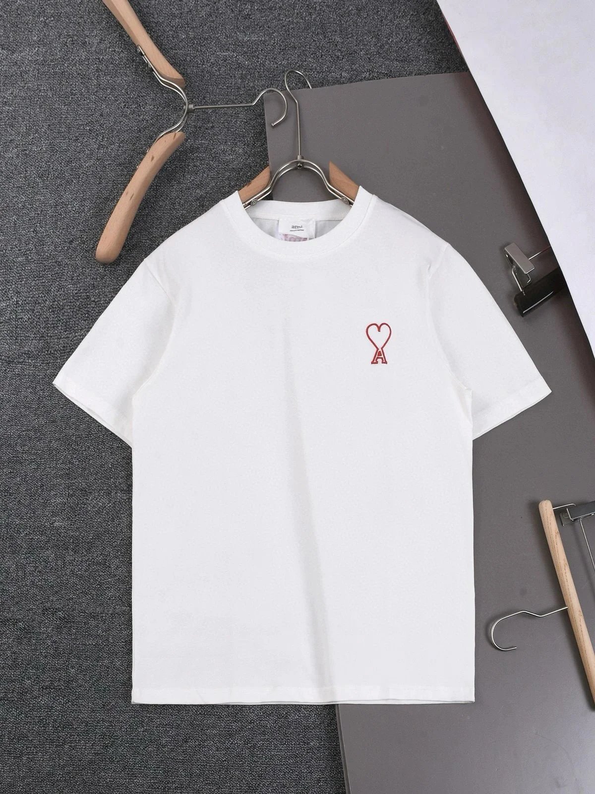 白色white