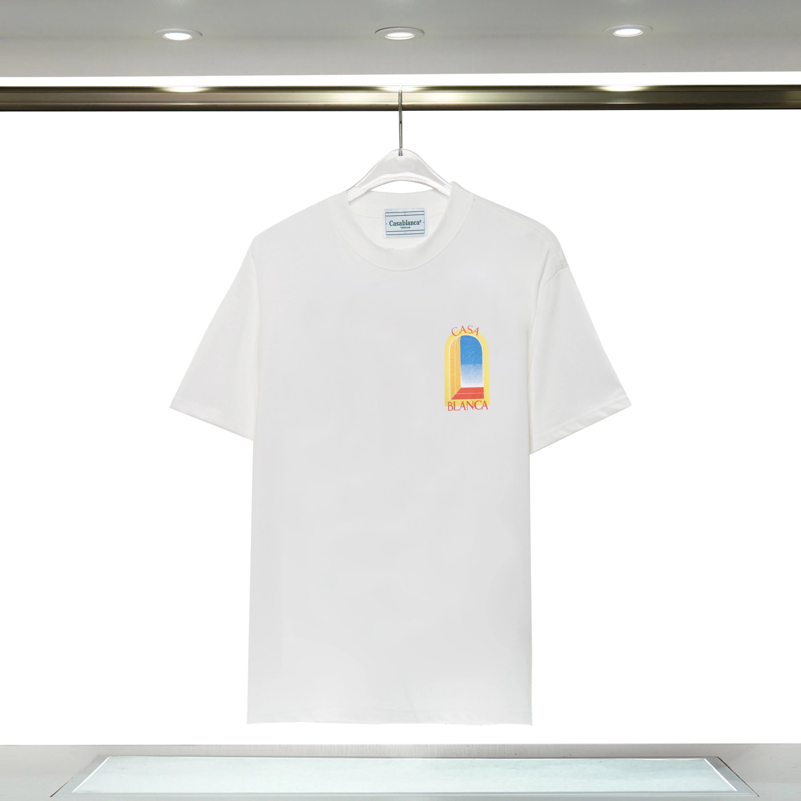 28白色