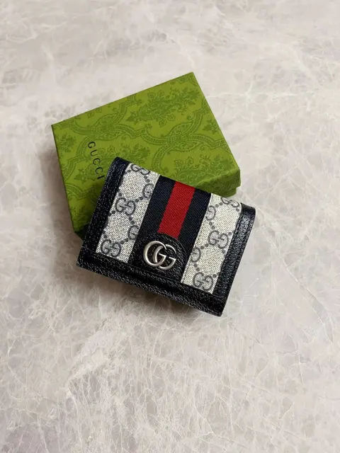 Gucci GG Supreme Web Wallet