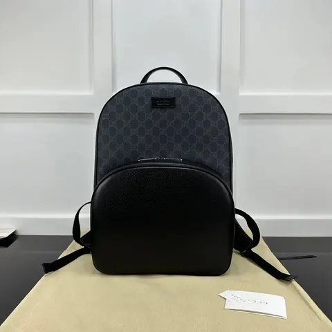 Gucci GG Supreme Backpack