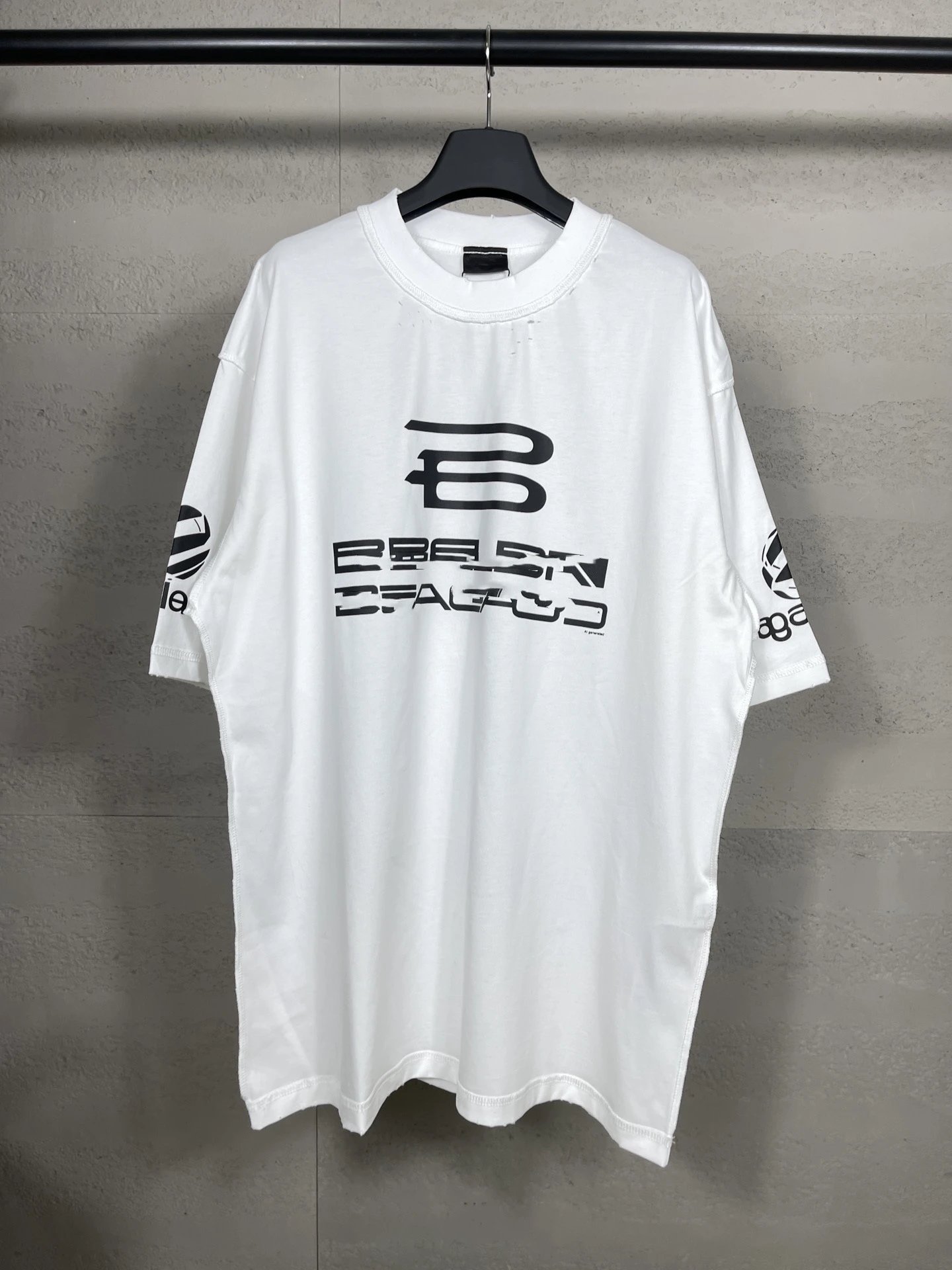 白色