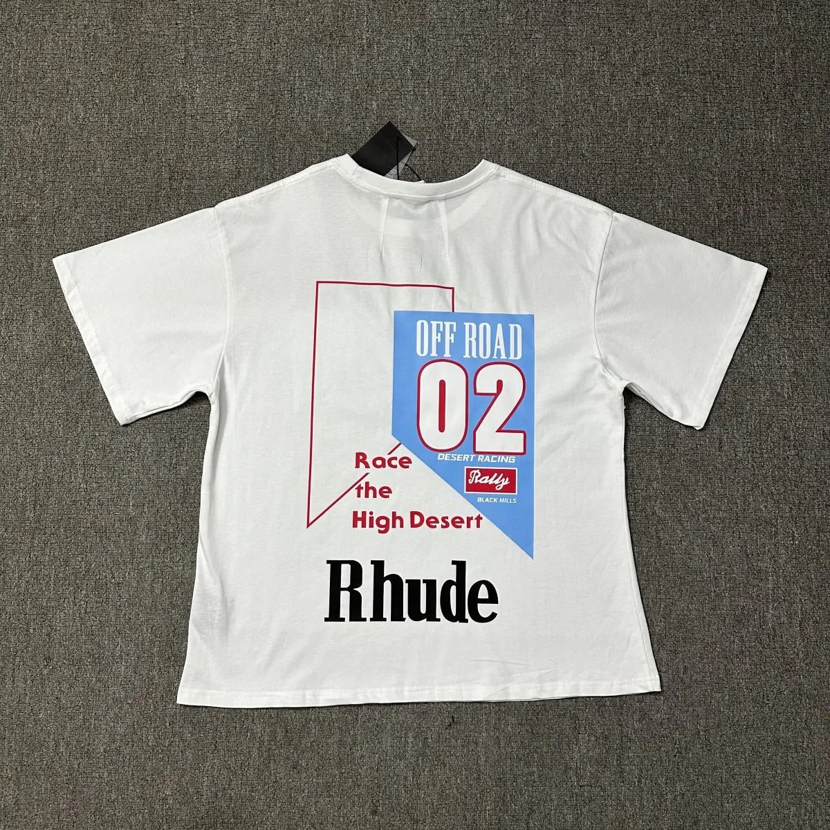 1212 白色