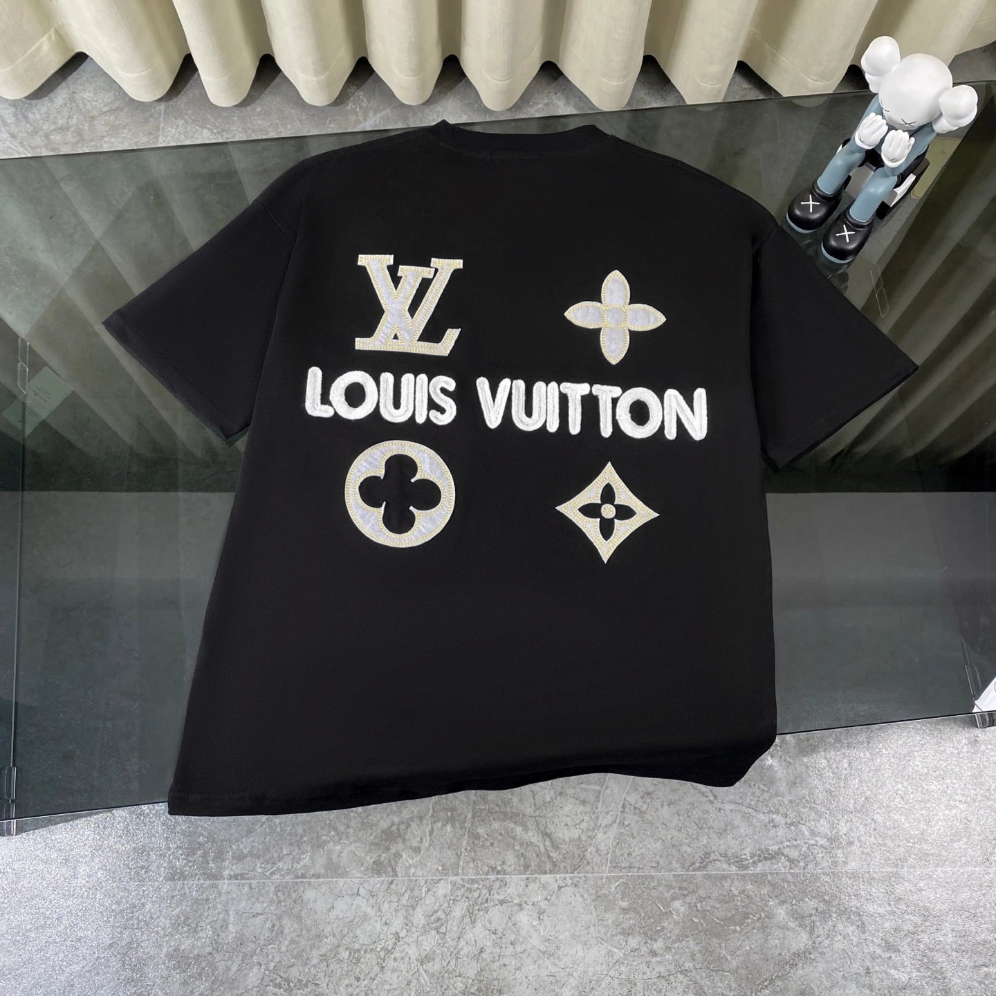 18L*OUIS  V*UITTON