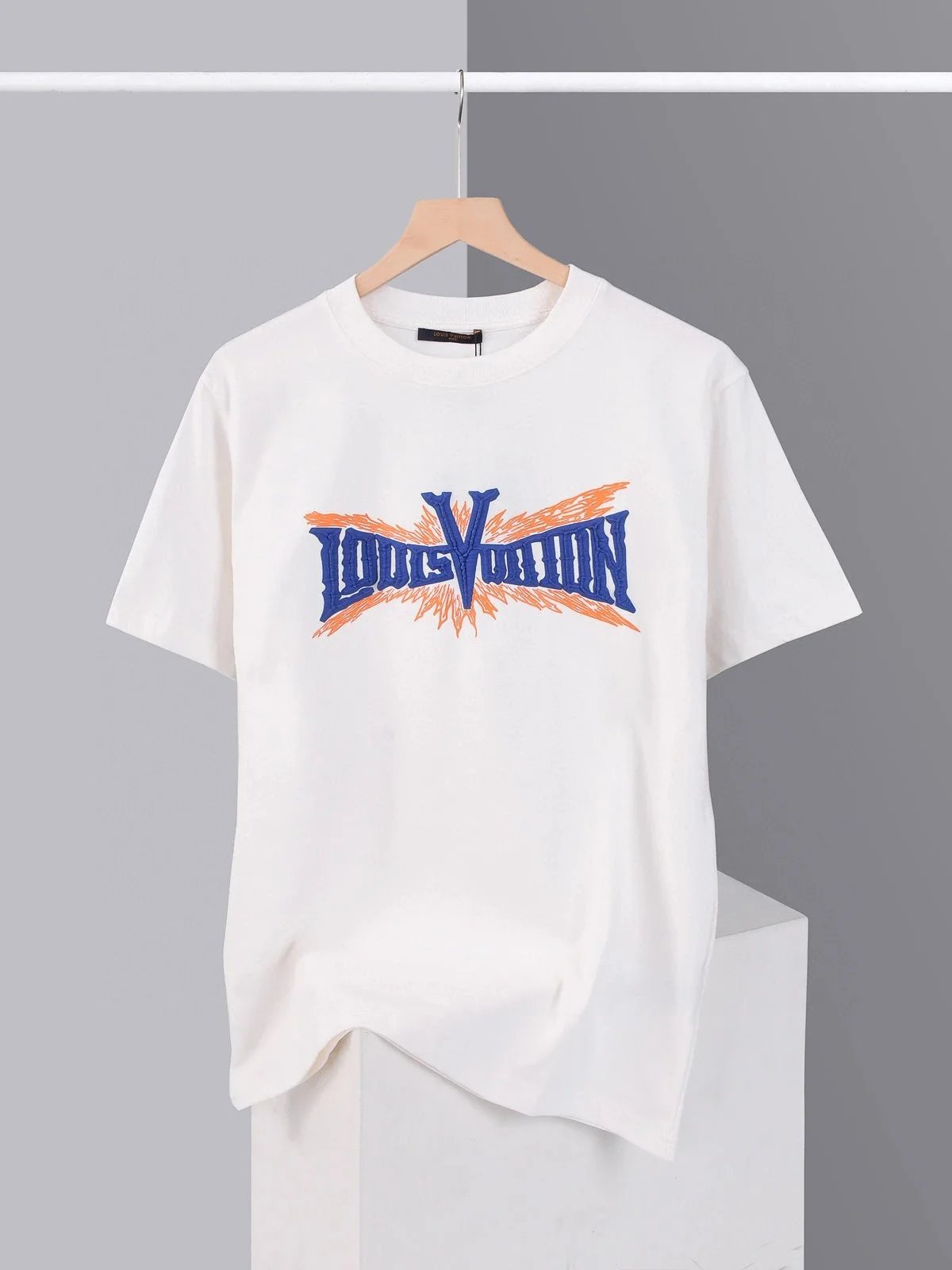 白色white