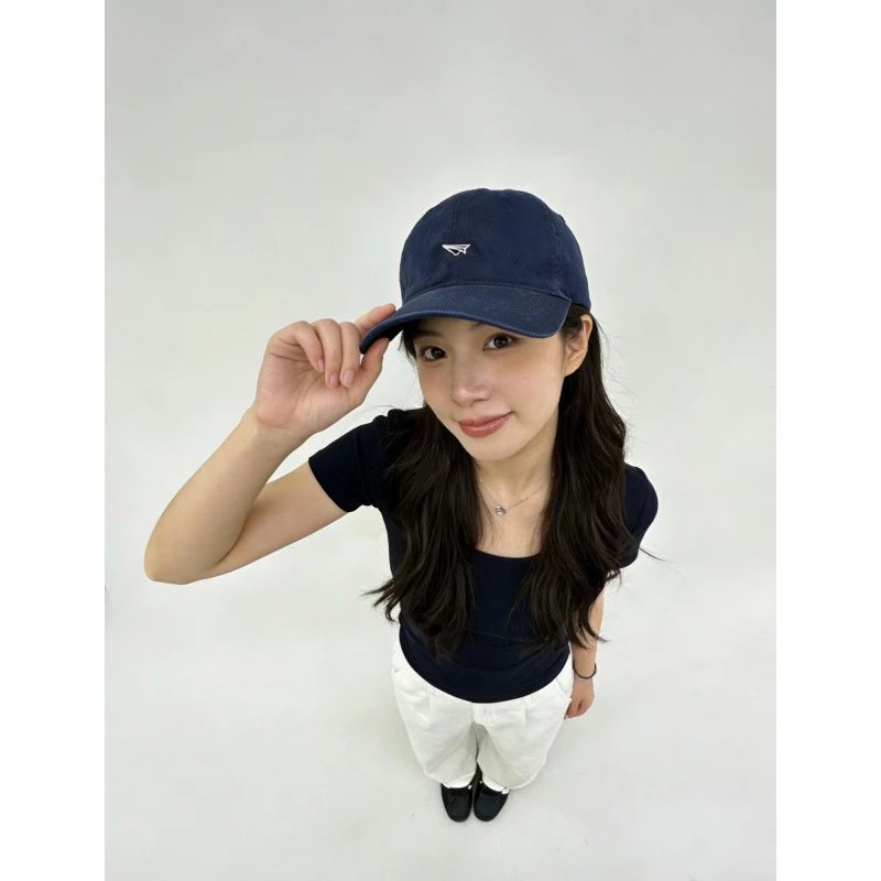 藏青色