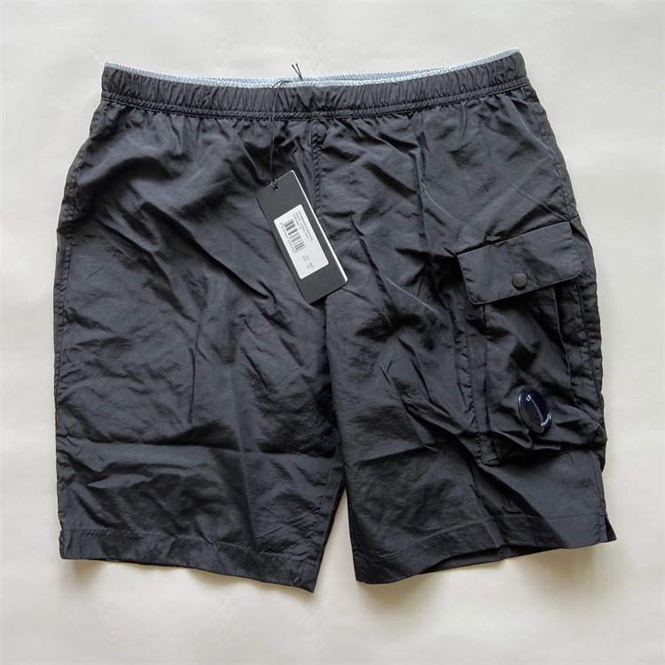 黑色 Black