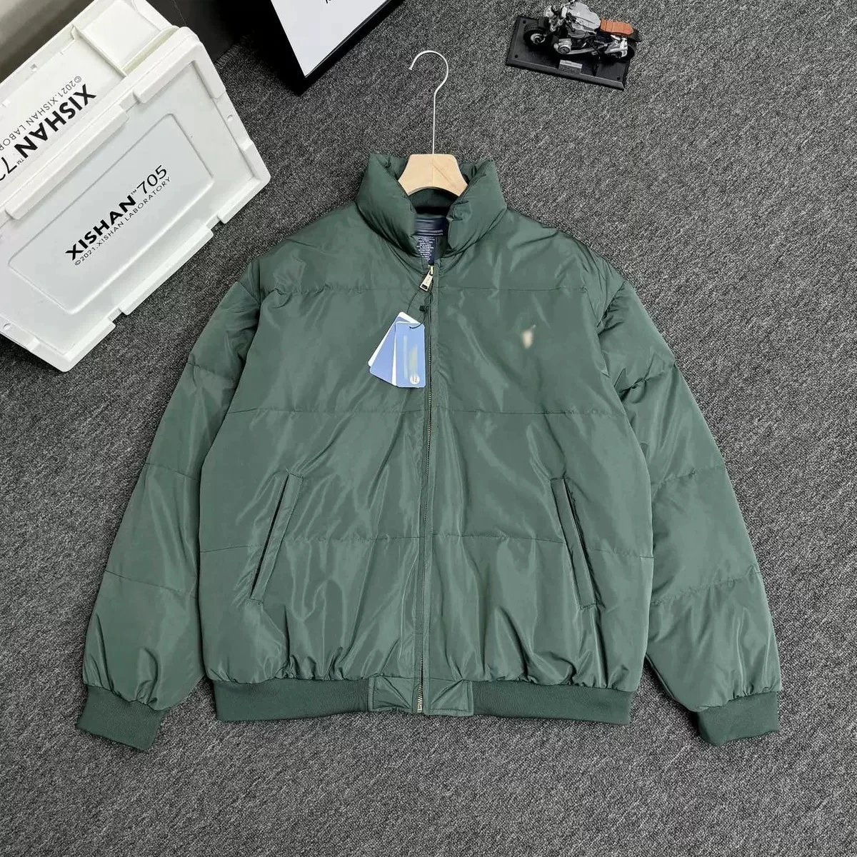 10面包服绿色