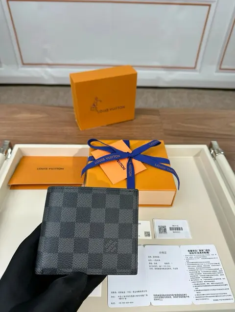 Louis Vuitton Damier Graphite Small Wallet