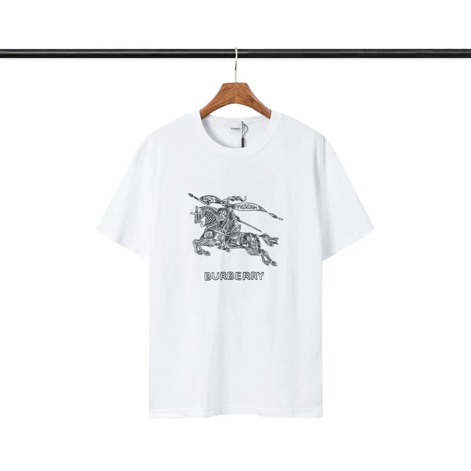 24白色