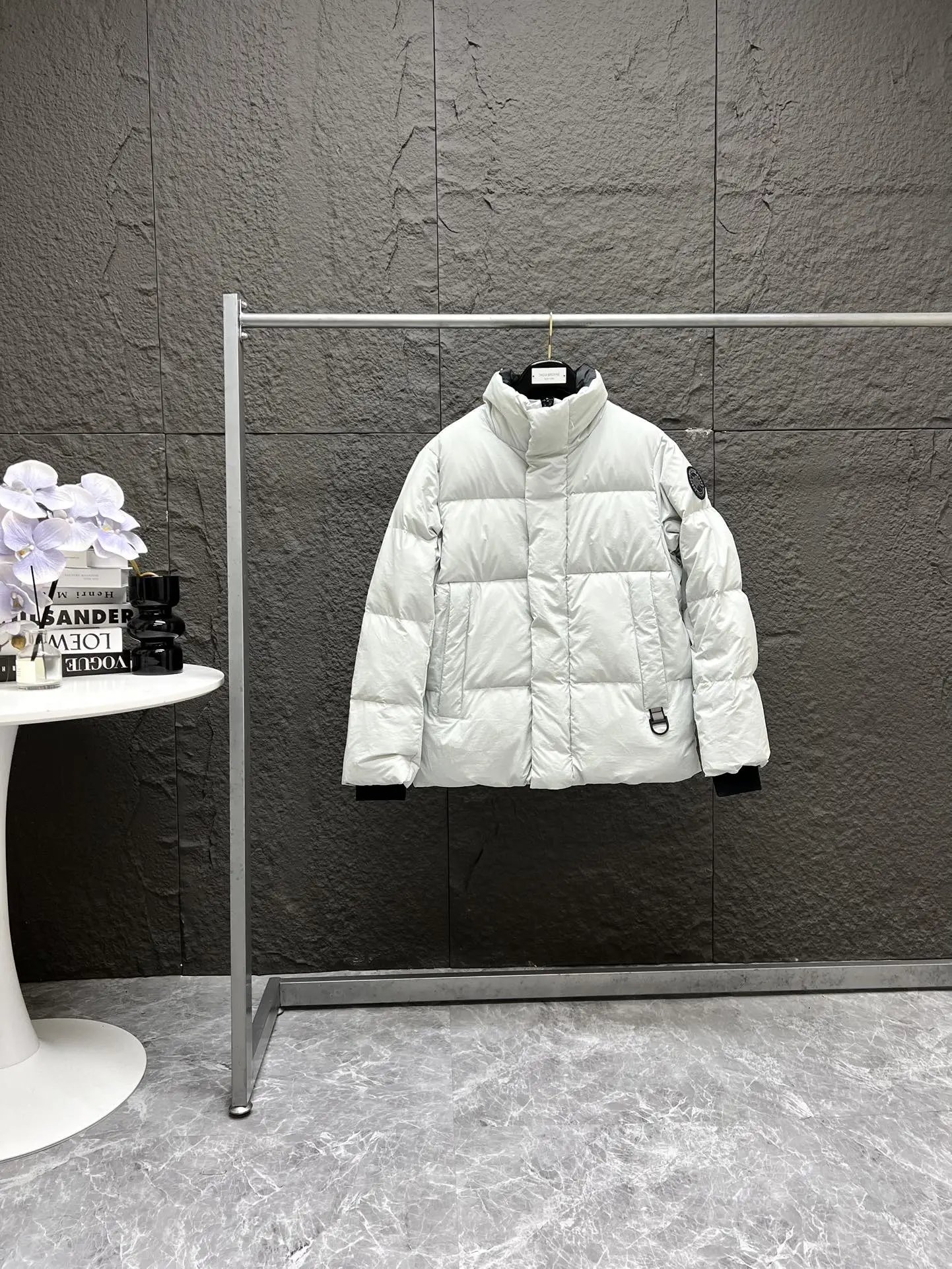 白色 White