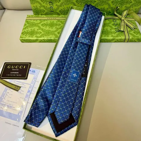 Gucci Blue Patterned Silk Tie
