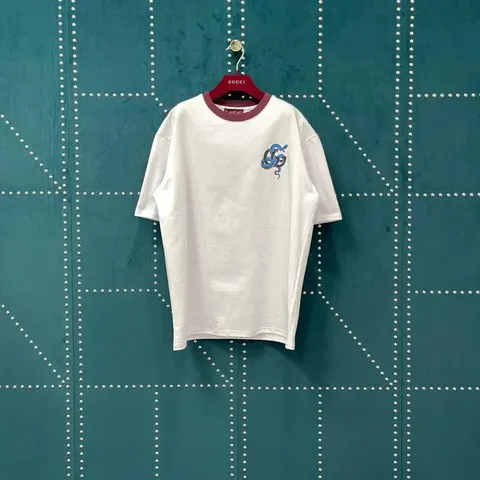 Gucci White T-Shirt with Interlocking GG Logo