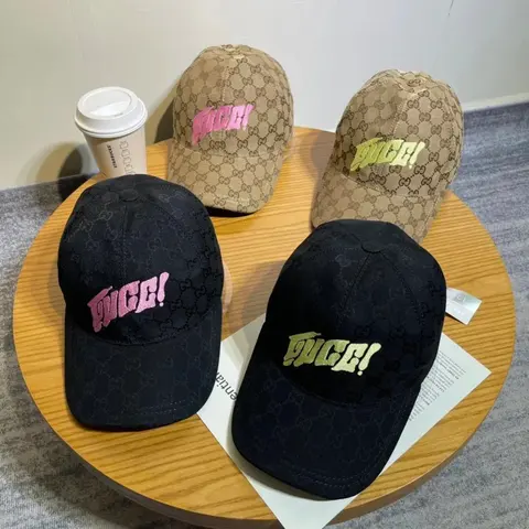 Gucci 'Gucci!' Logo Baseball Caps