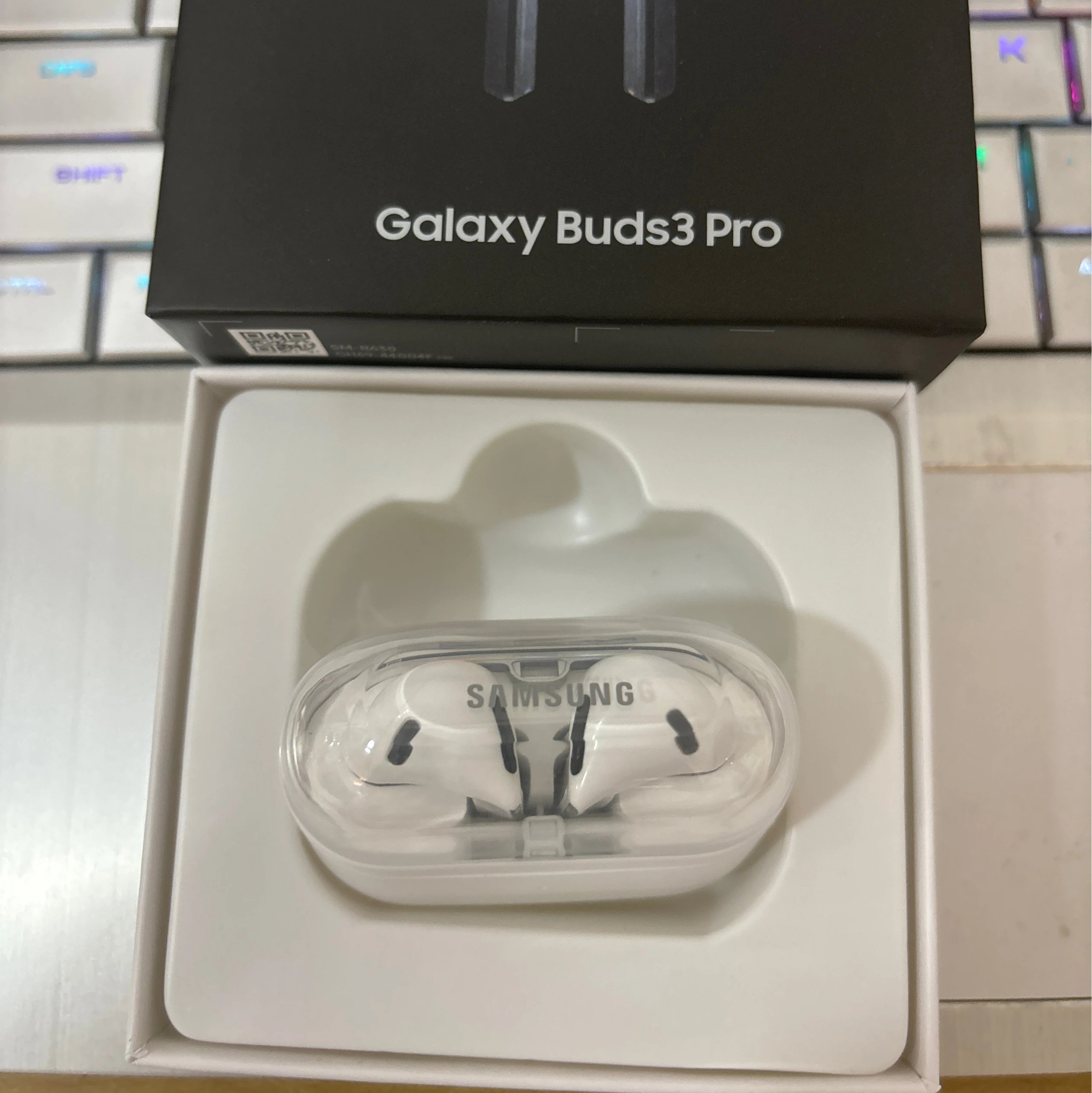 Galaxy buds3 Pro  white