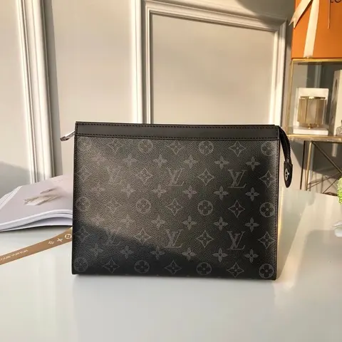 Louis Vuitton Monogram Pochette