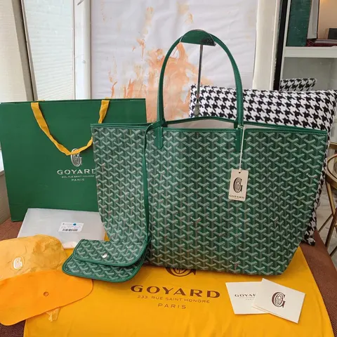 Goyard Saint Louis Tote Bag in Green