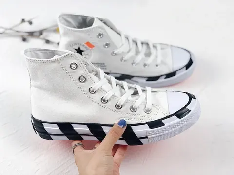 Converse Chuck Taylor All Star High Top Sneakers