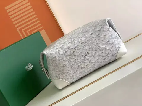 F. GORJEOO White Patterned Cosmetic Bag