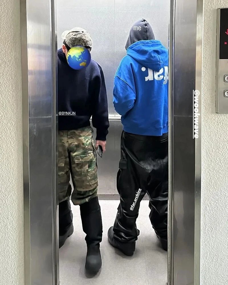 蓝色
