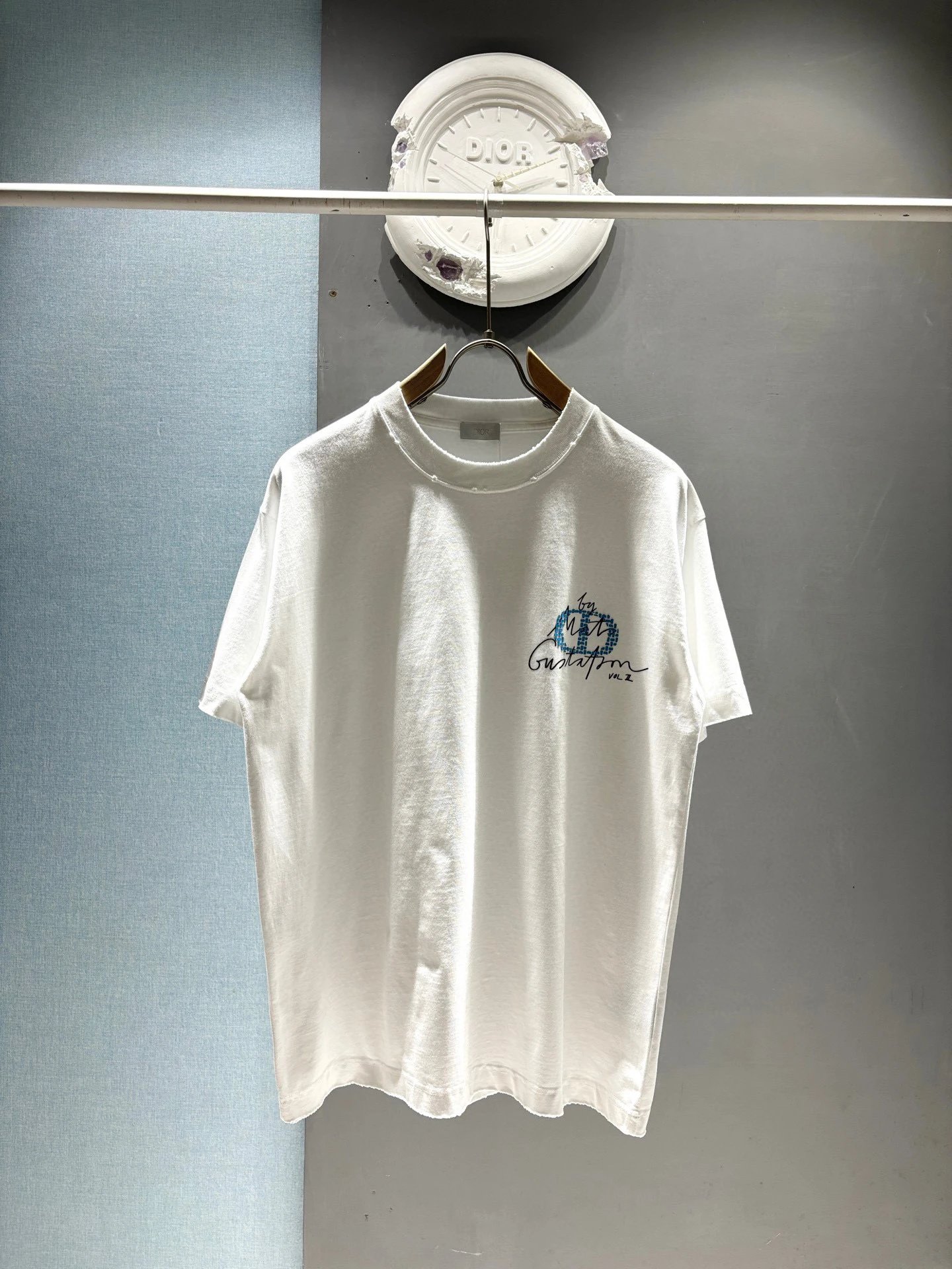 白色 White