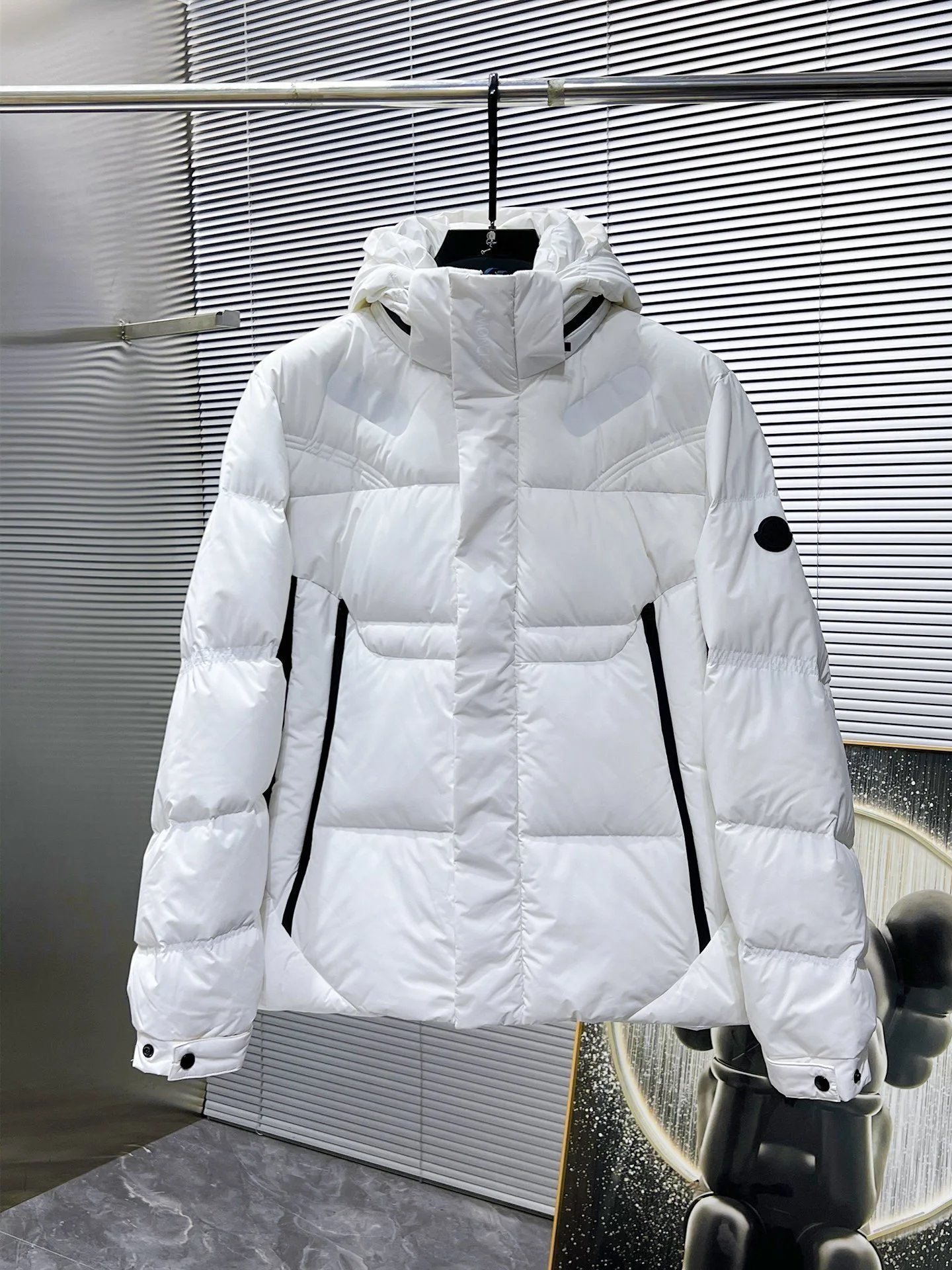 白色white