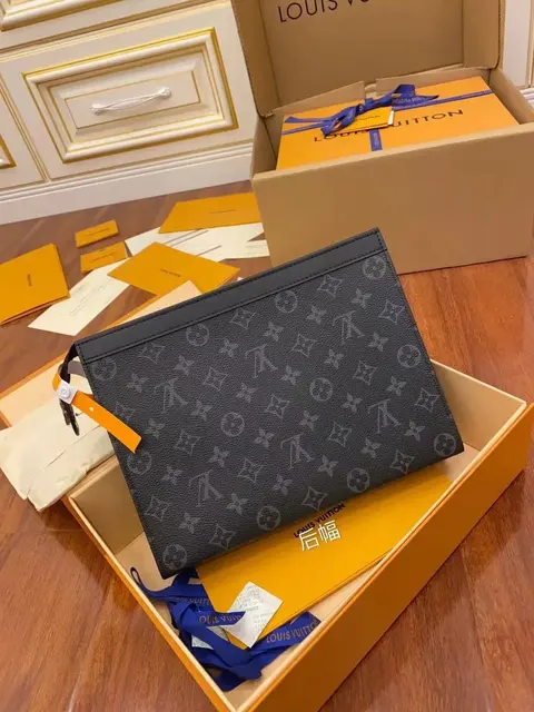 Louis Vuitton Monogram Canvas Pochette