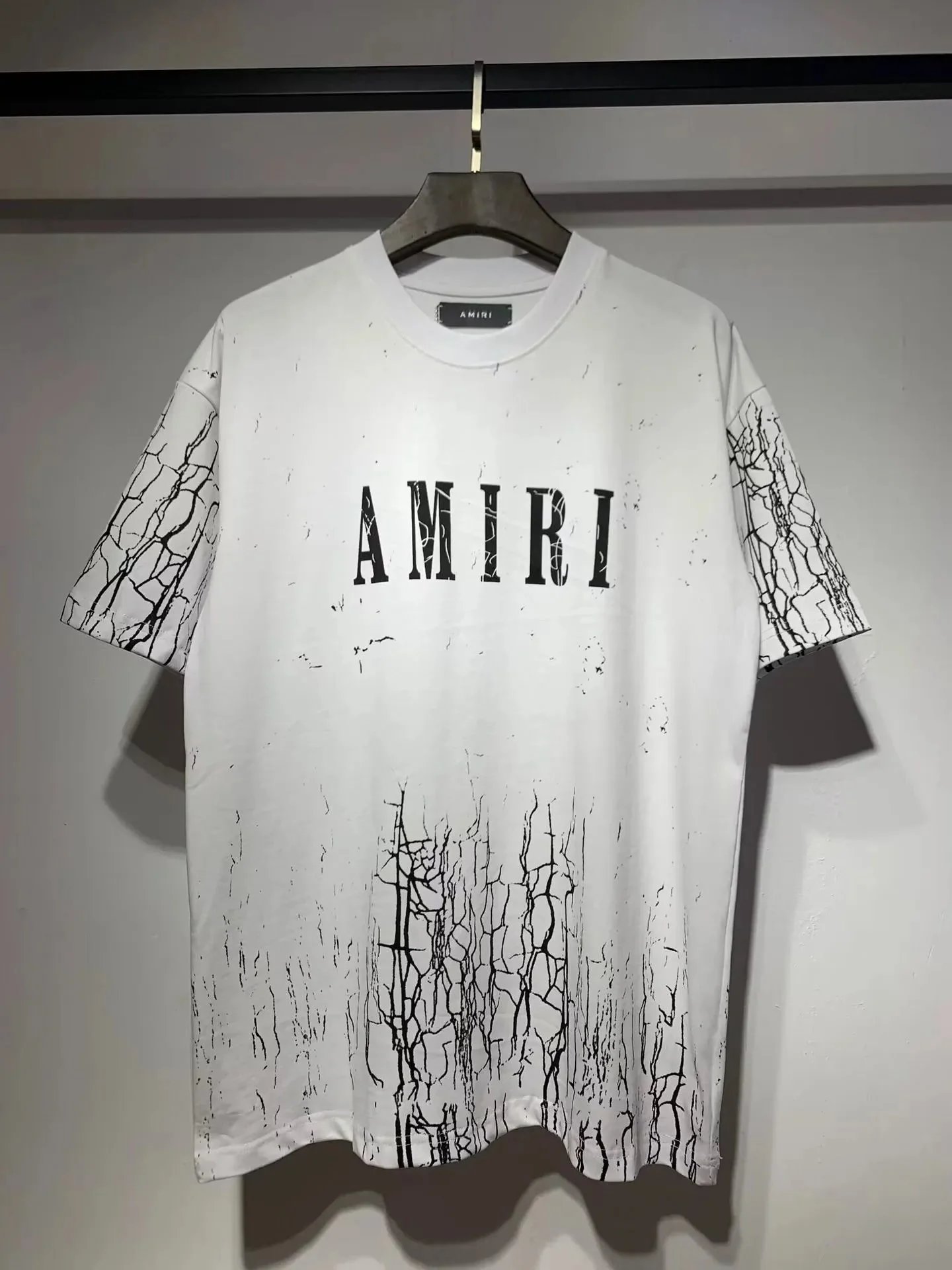 666 白色