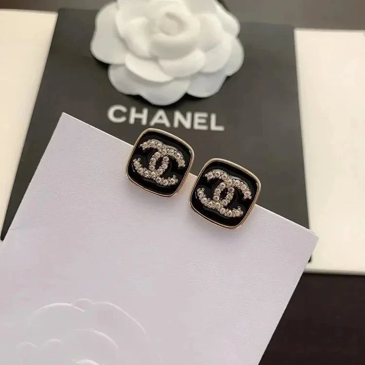 27CHANEL