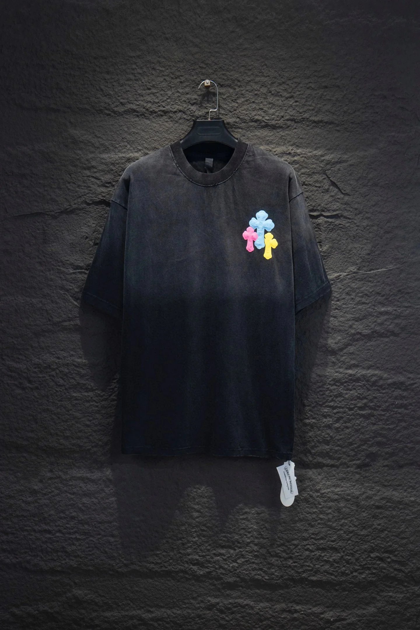 黑色 Black