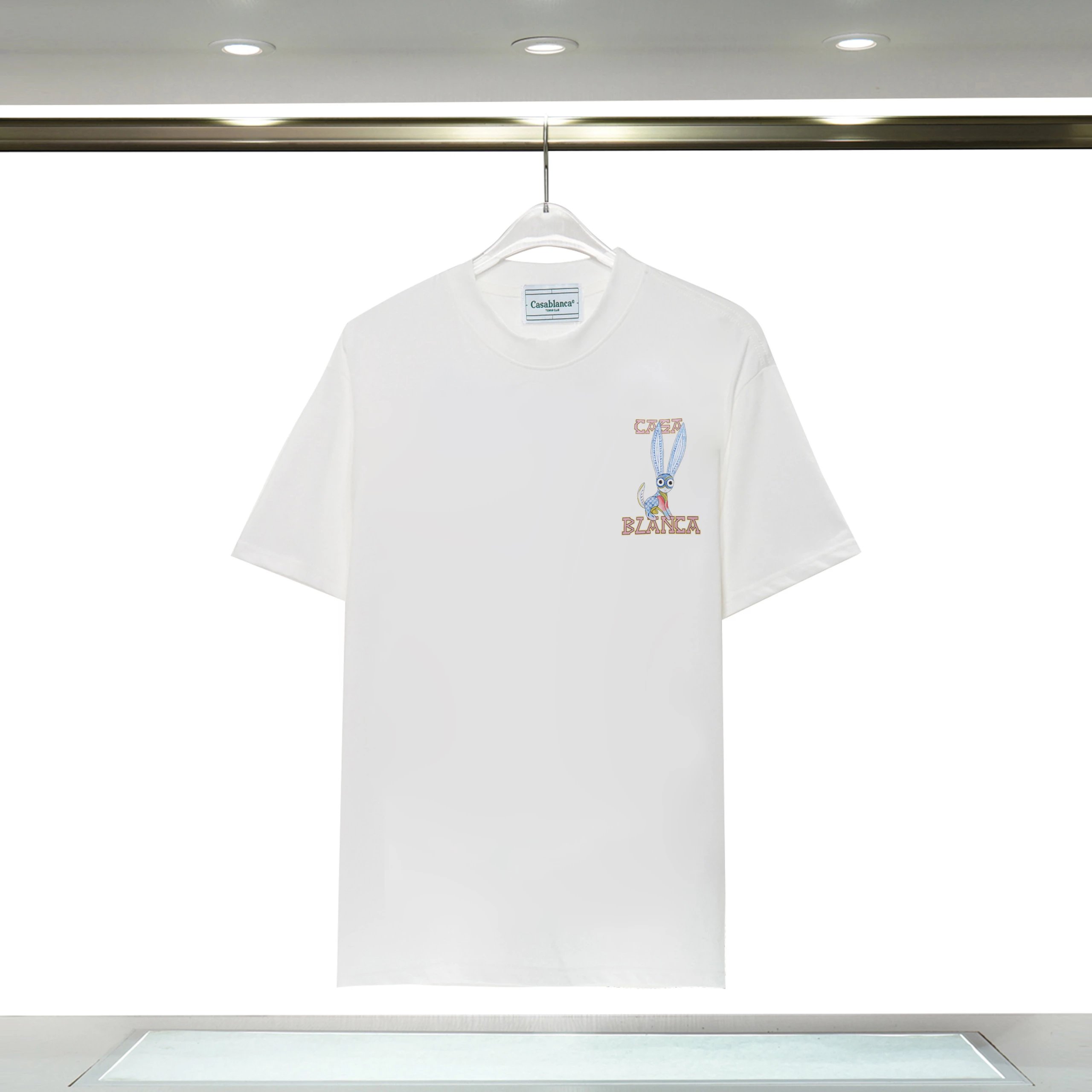 8白色