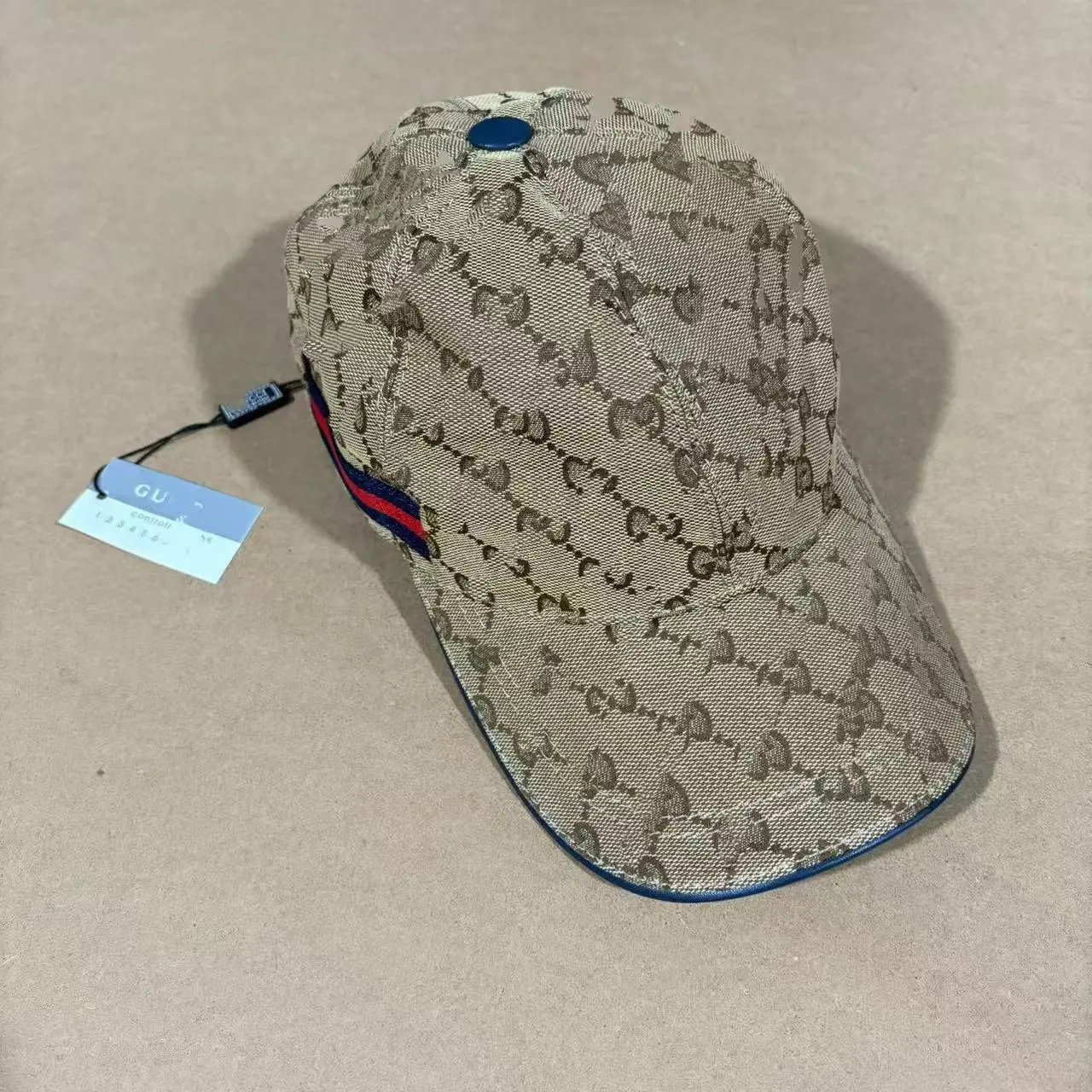 卡其色