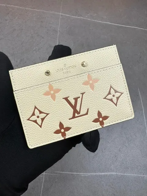Louis Vuitton Monogram Card Holder