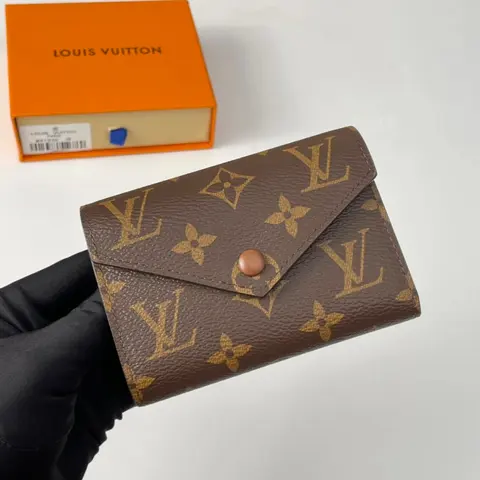 Louis Vuitton Monogram Canvas Wallet