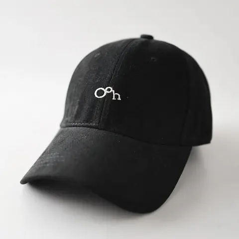 Black Baseball Cap with 'Oh' Embroidery