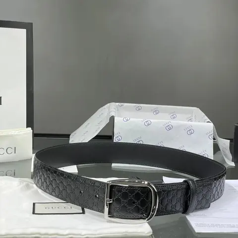 Gucci Black GG Supreme Leather Belt