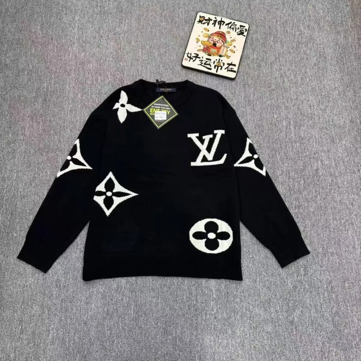 Popular sweatshirt 3