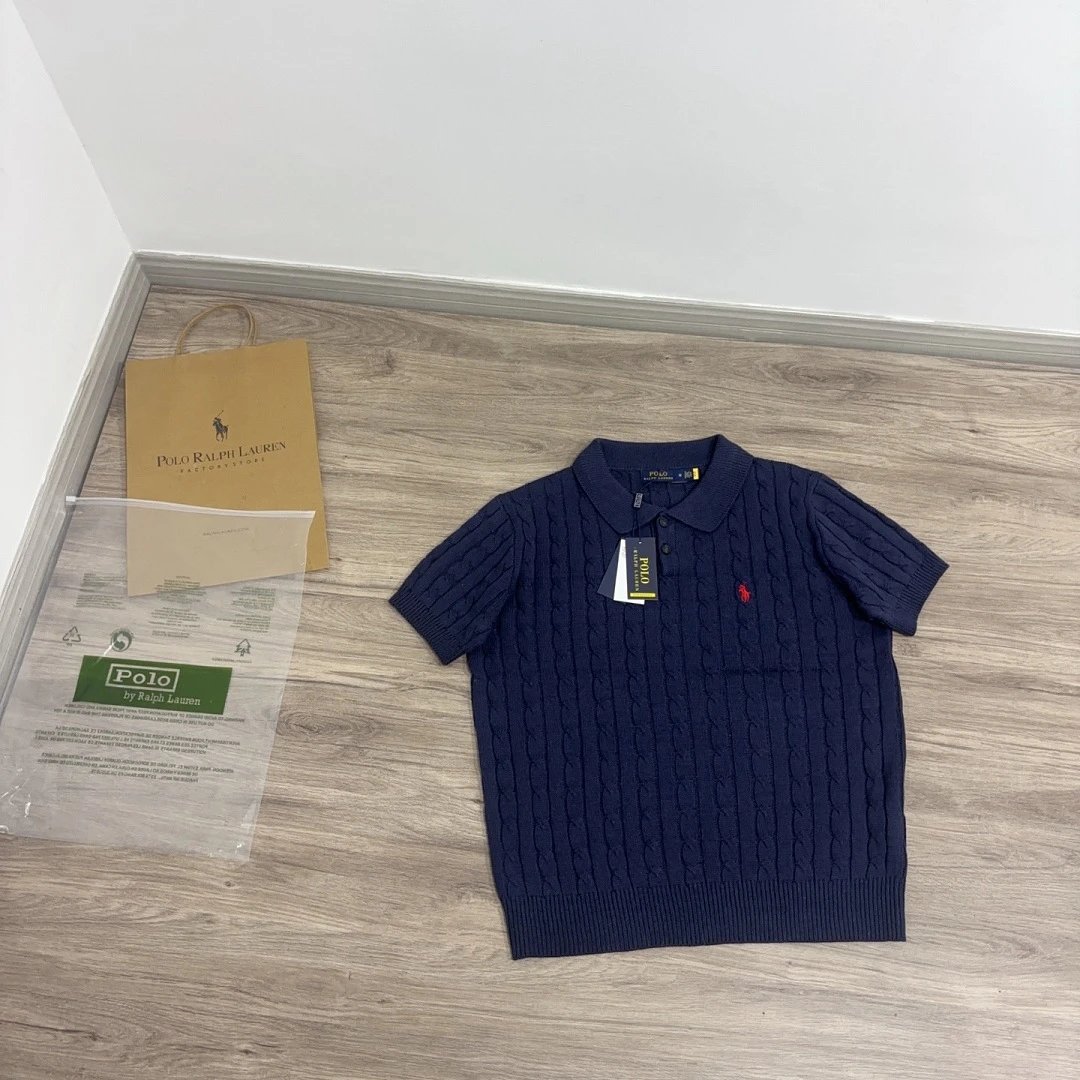 藏青色