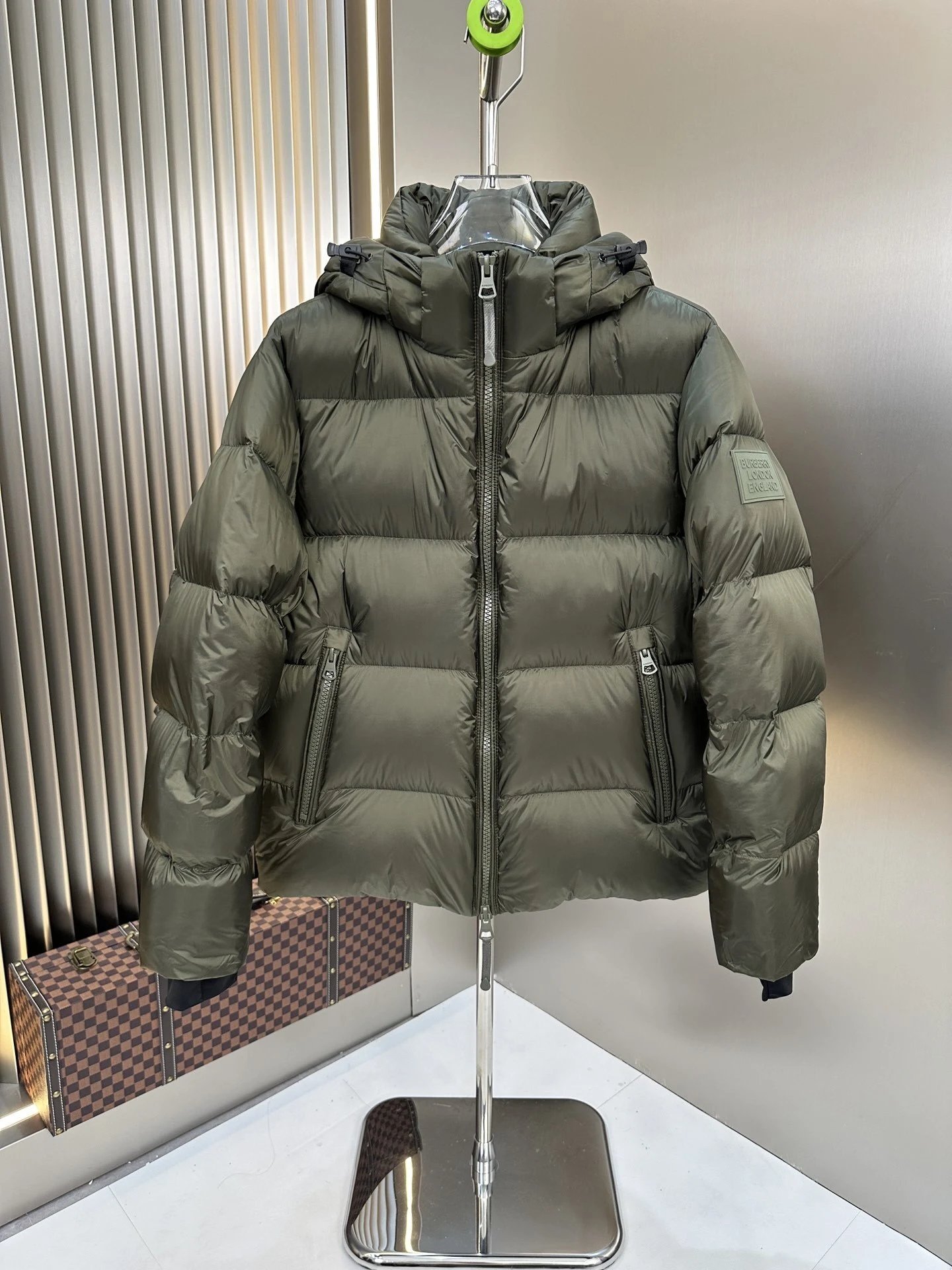 军绿色 Army Green