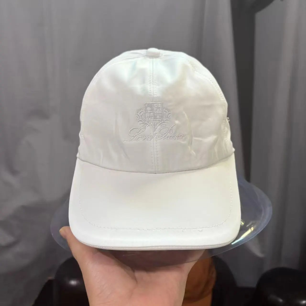 白色