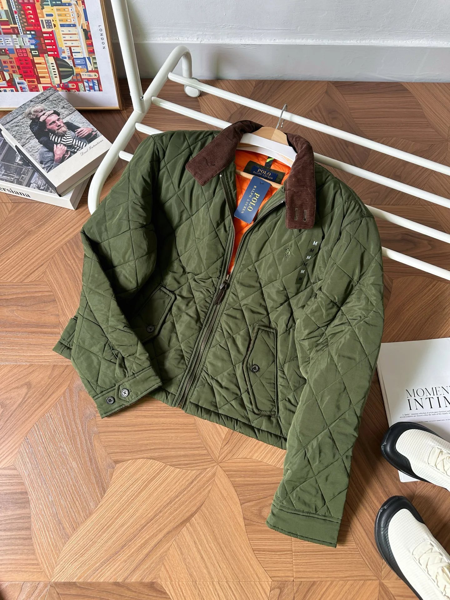 军绿色 Army Green