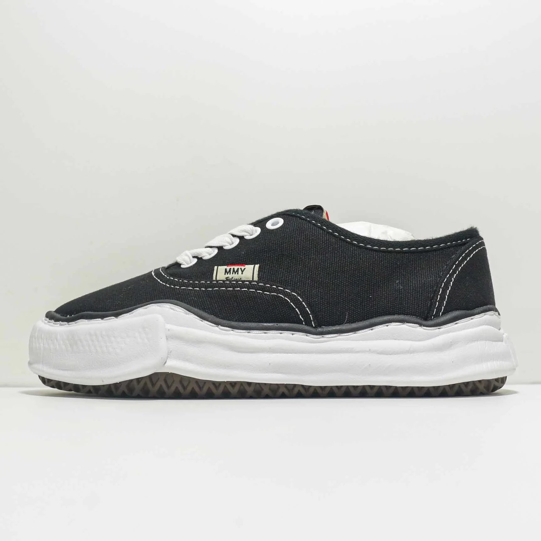 AO2FW704 黑色