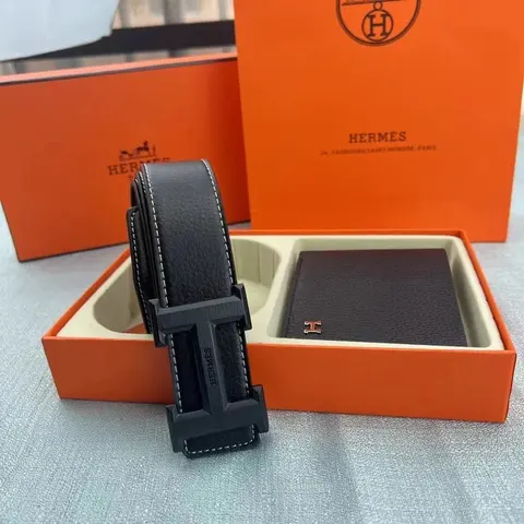 Hermès Black Leather Belt with T Buckle