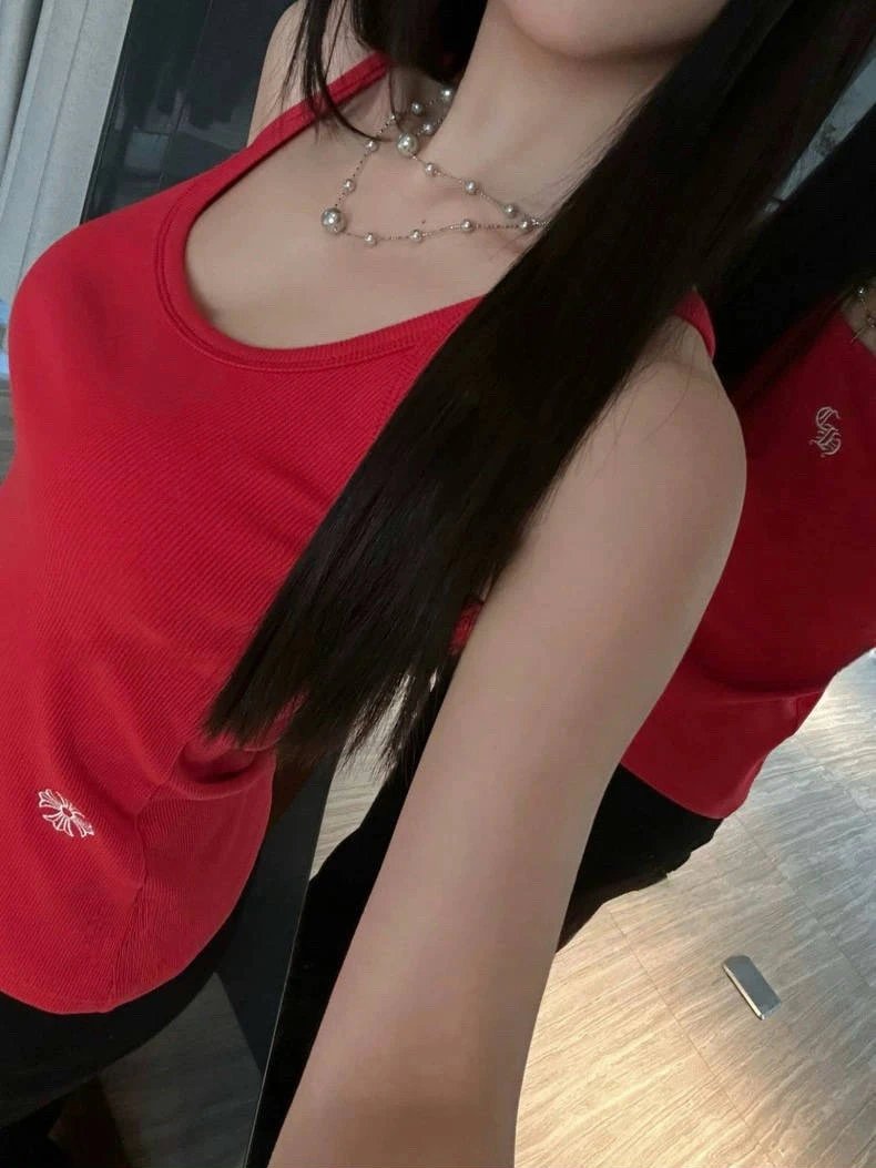 红色
