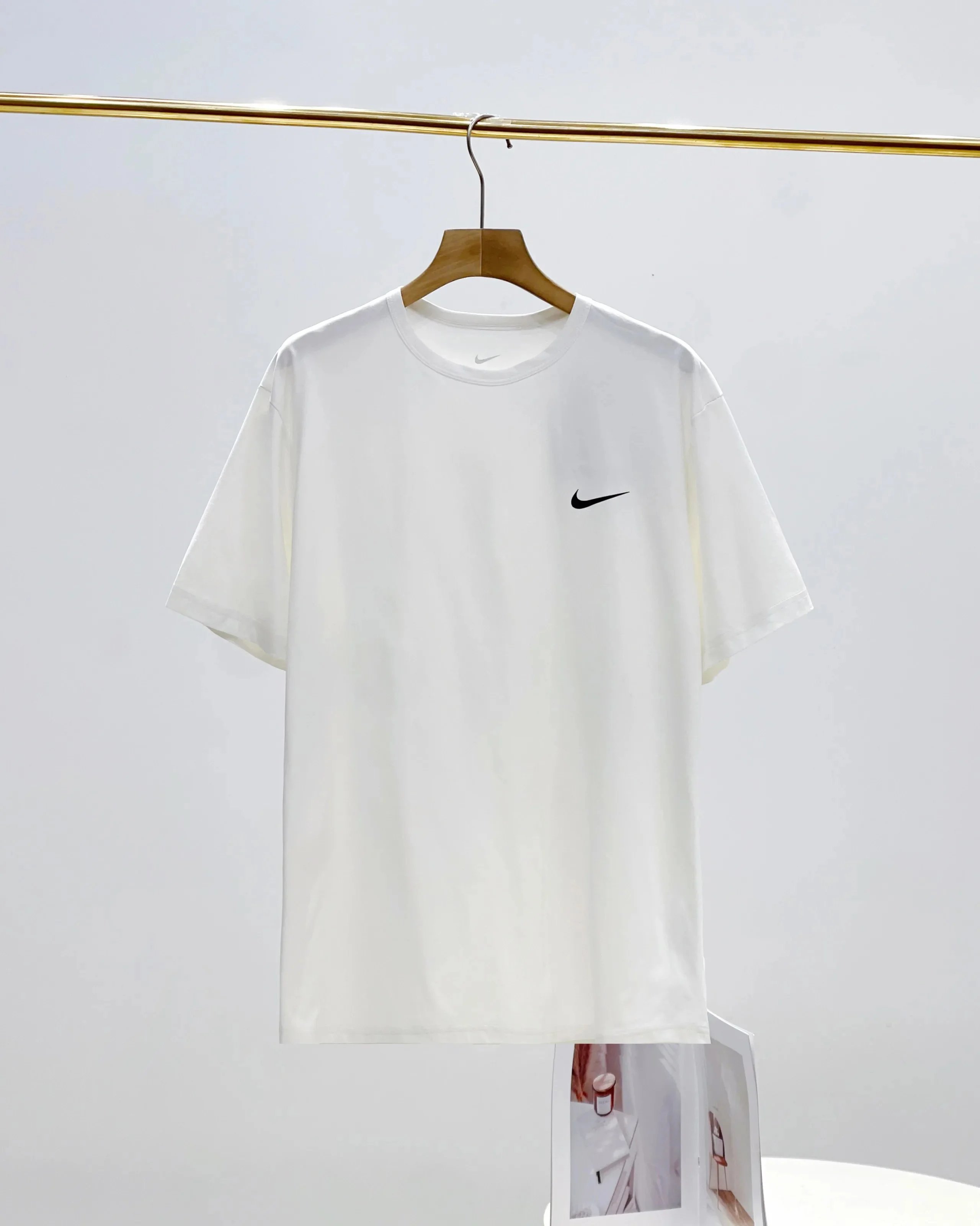 白色white