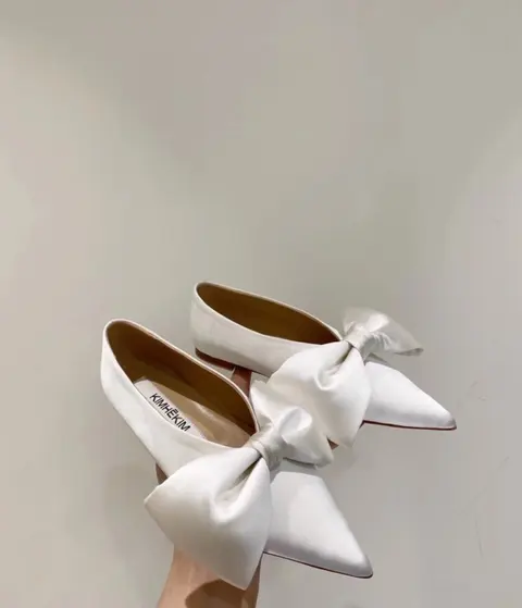 KIMHEKIM White Satin Bow Pointed Toe Flats