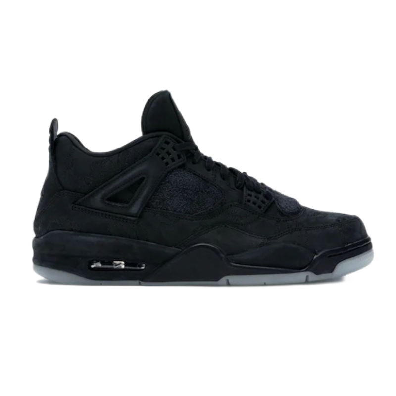 Kaws Black 930155 001