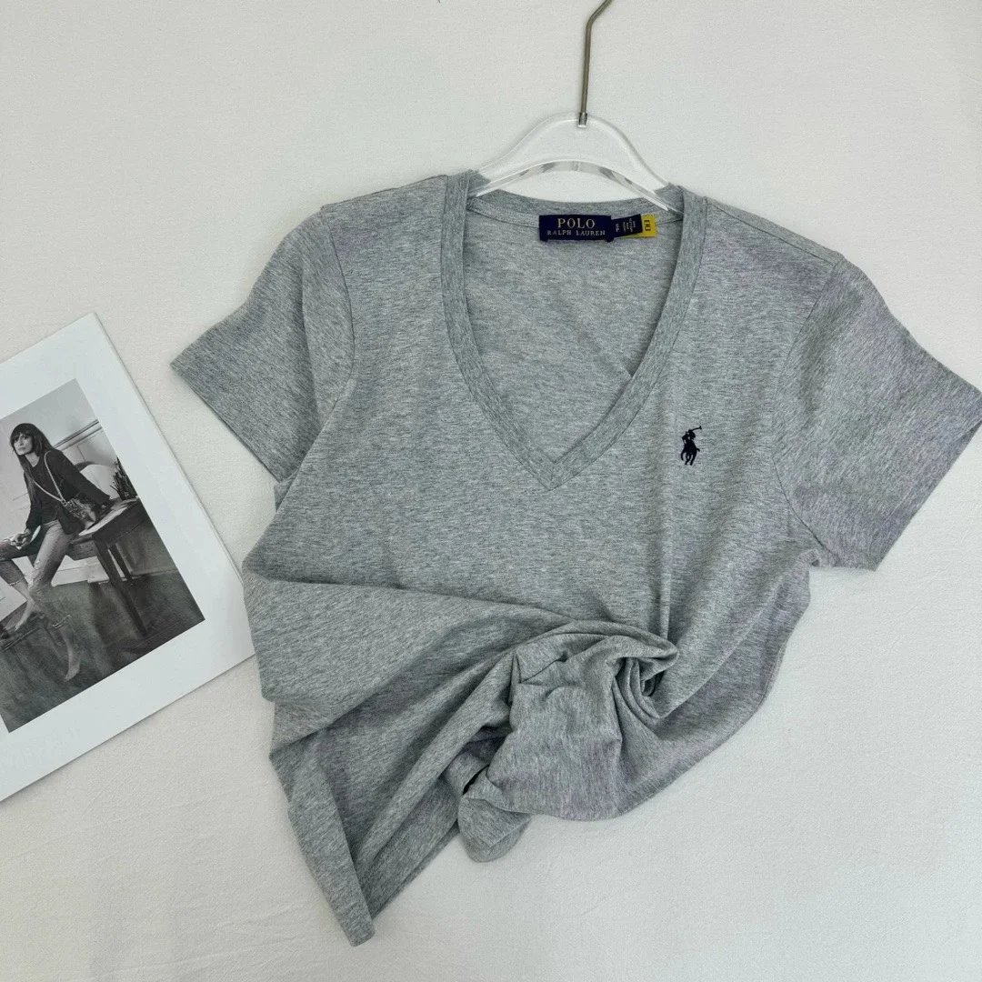 浅灰 light gray