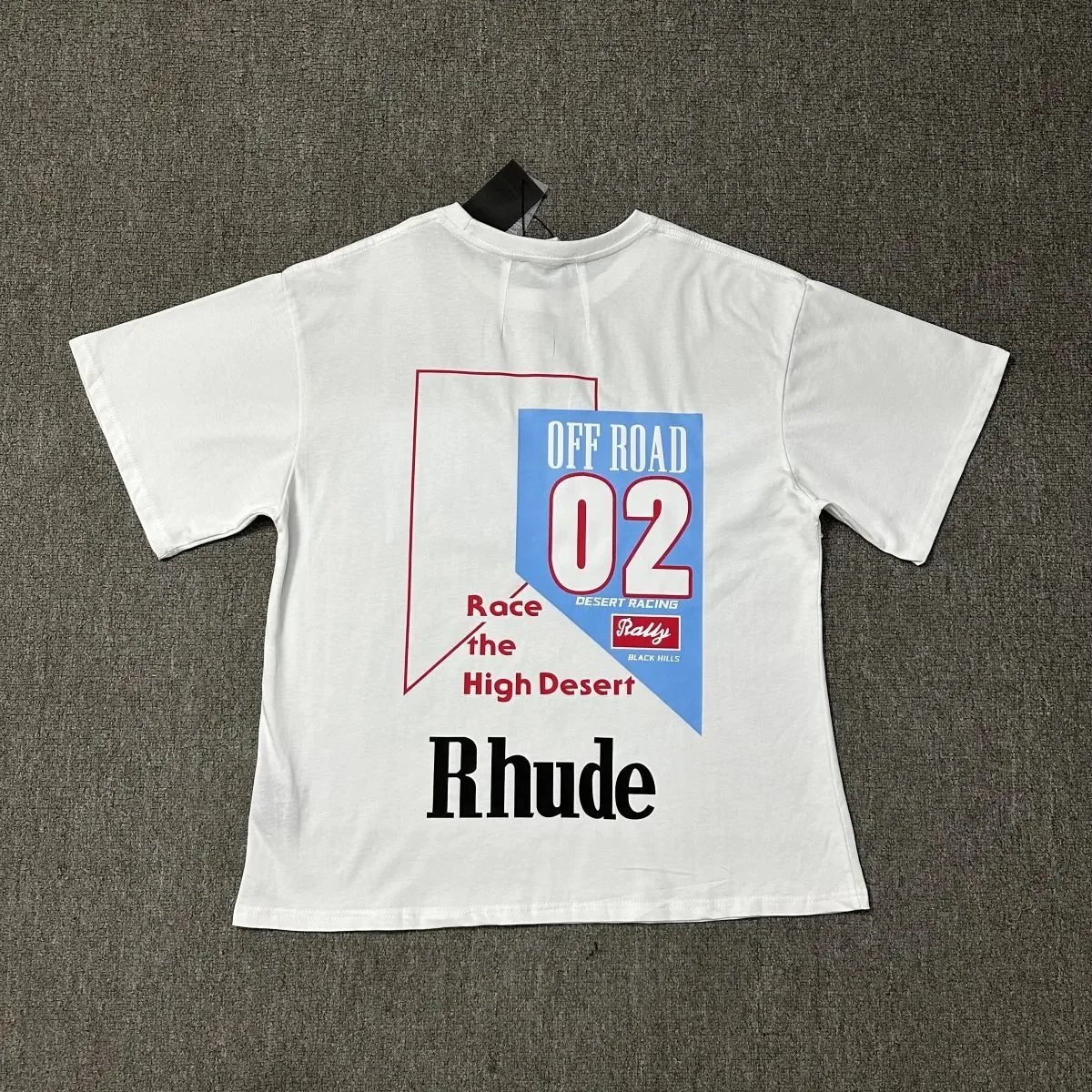 1212 白色
