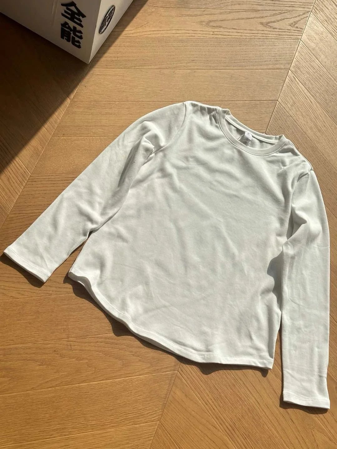 白色white