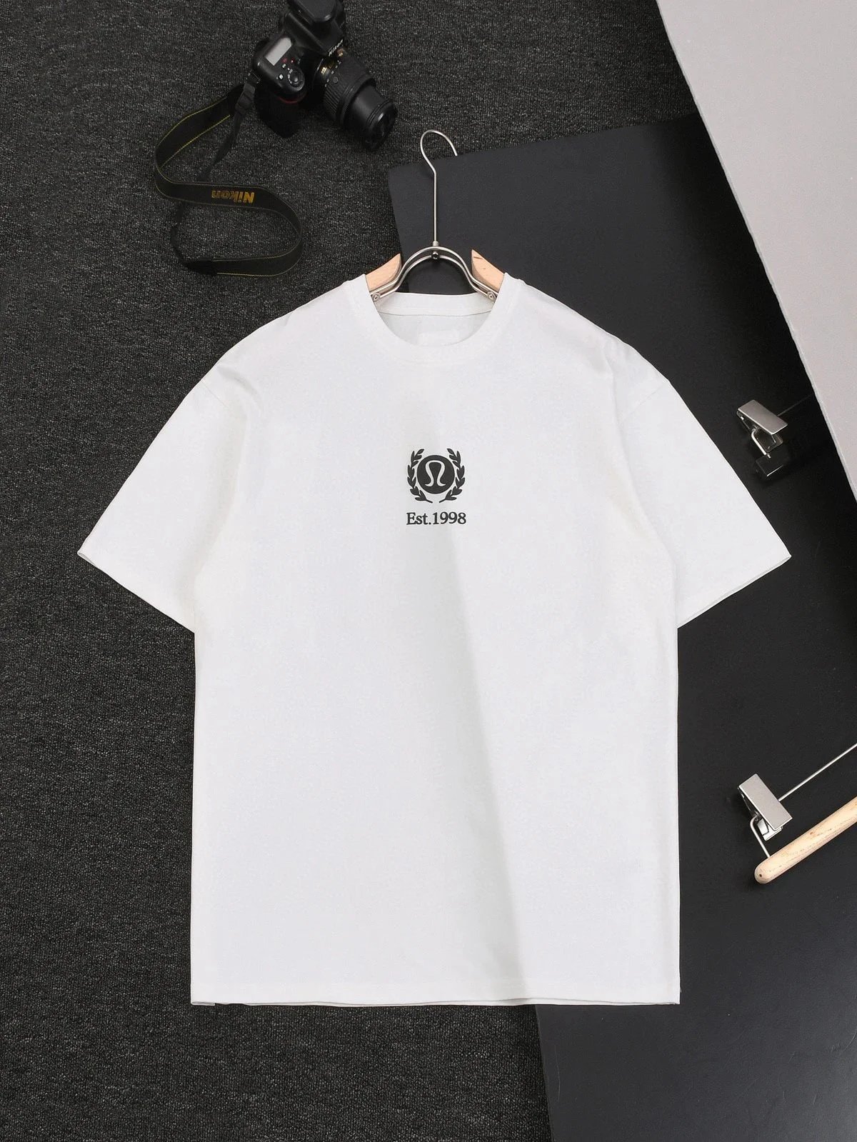 白色white